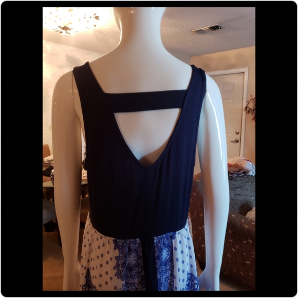 Scarf Dress - Picture 6 of 6